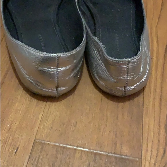 Rebecca minkoff metallic silver flats size 8.5 - Picture 7 of 8